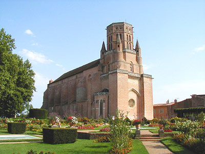 Lavaur, la cathédrale du XIIIe s. : 
le gothique méridional